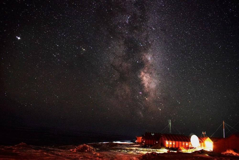 Argentina suma un observatorio astronómico en la Antártida para estudiar planetas extrasolares