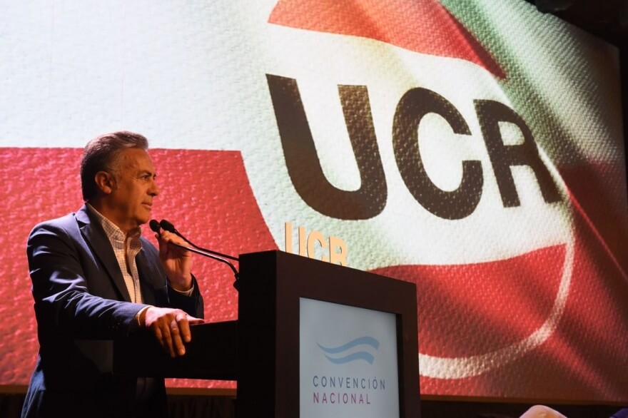 Cornejo consideró al acuerdo con el FMI como "una buena noticia"
