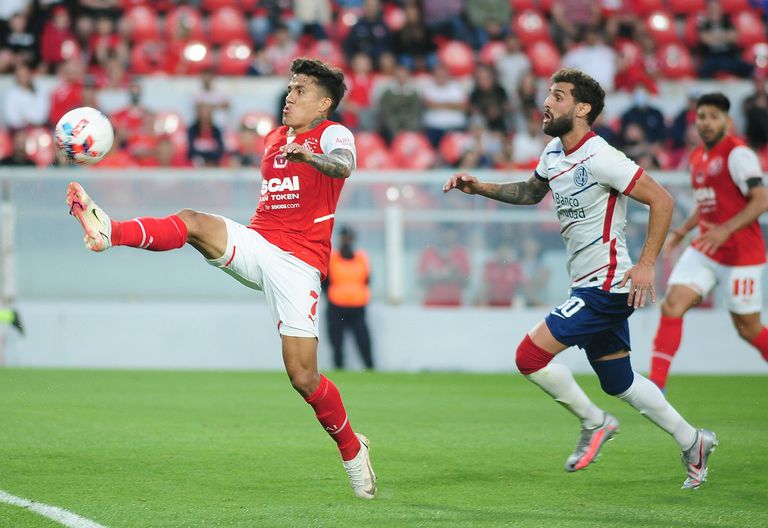 Independiente y San Lorenzo juegan su primer amistoso en UNO