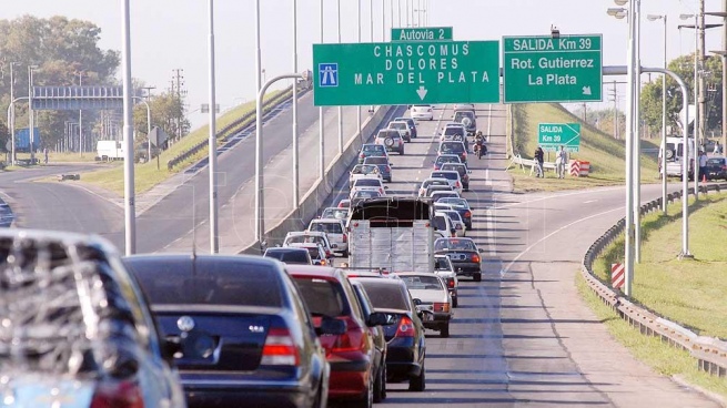 Recambio turístico: récord de tránsito en las rutas bonaerenses
