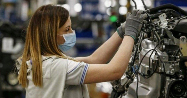 Extienden la reducción de contribuciones a sectores críticos del Repro II