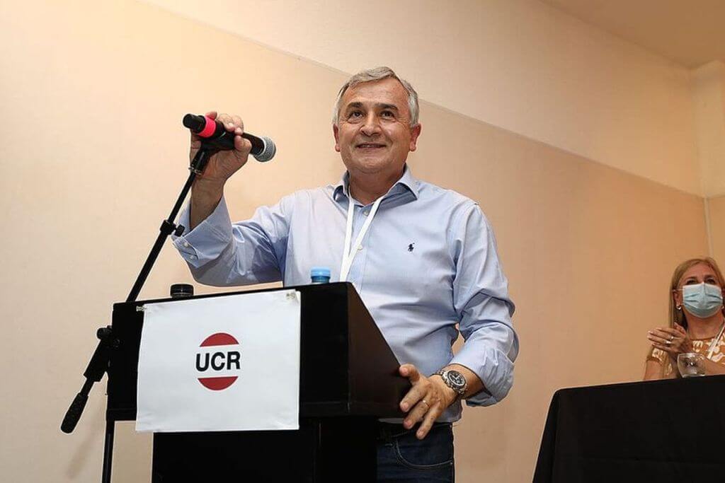 Con un discurso moderado, Morales gana aliados dentro de la UCR