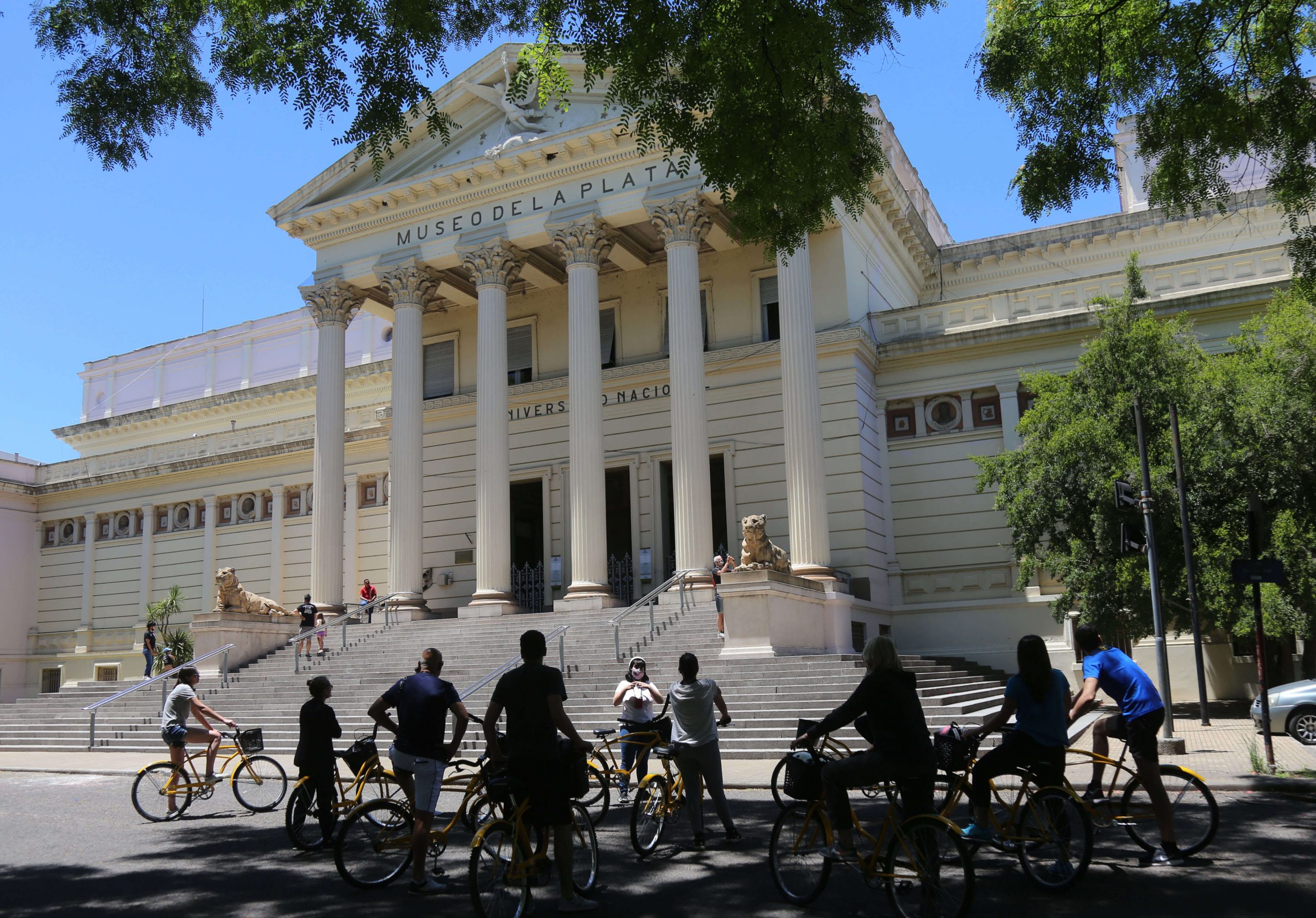 El turismo receptivo creció casi un 90% este verano