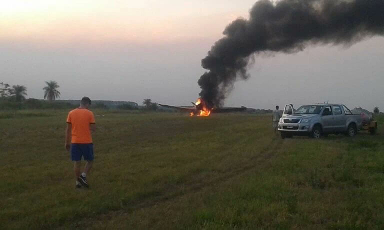 Se prendió fuego un avión hidrante que combatía los incendios en Corrientes