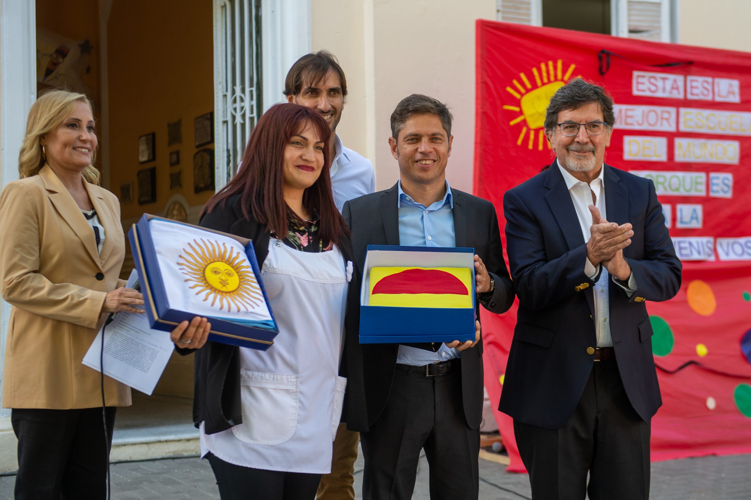 Kicillof y Sileoni dieron inicio al ciclo lectivo 2022 en toda la Provincia
