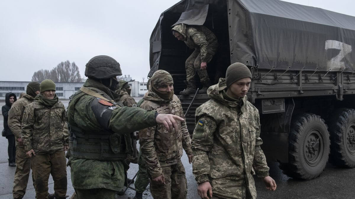 Parte de guerra: rige el toque de queda en Kiev y Rusia afirma que ya domina la provincia de Jerson