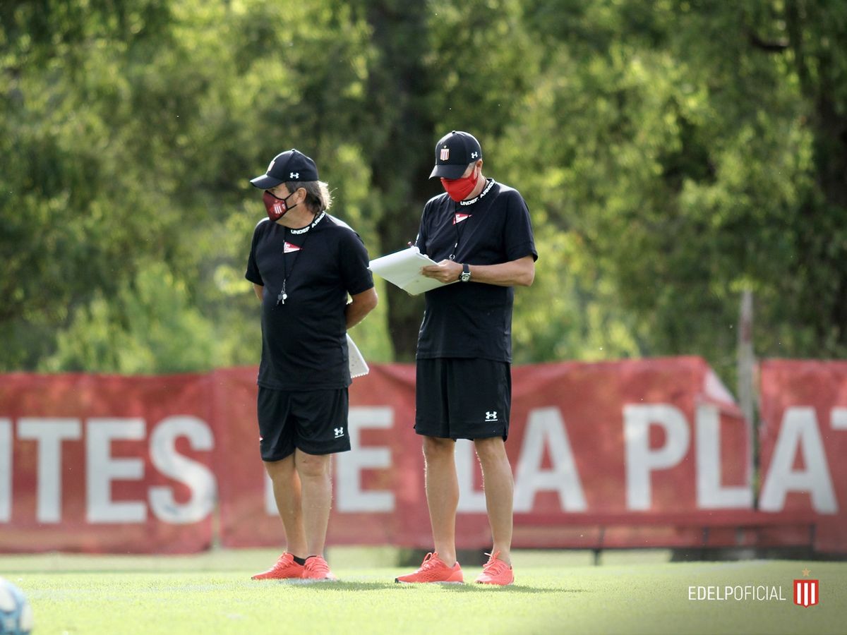 Clásico platense: el Pincha llega puntero pero con bajas sensibles