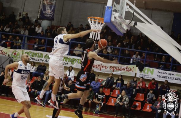 Liga Argentina de básquet: Gimnasia cayó en el suplementario y esta noche irá por el segundo punto