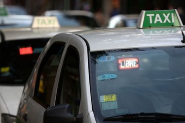 El Concejo dio luz verde al aumento de la tarifa del taxi