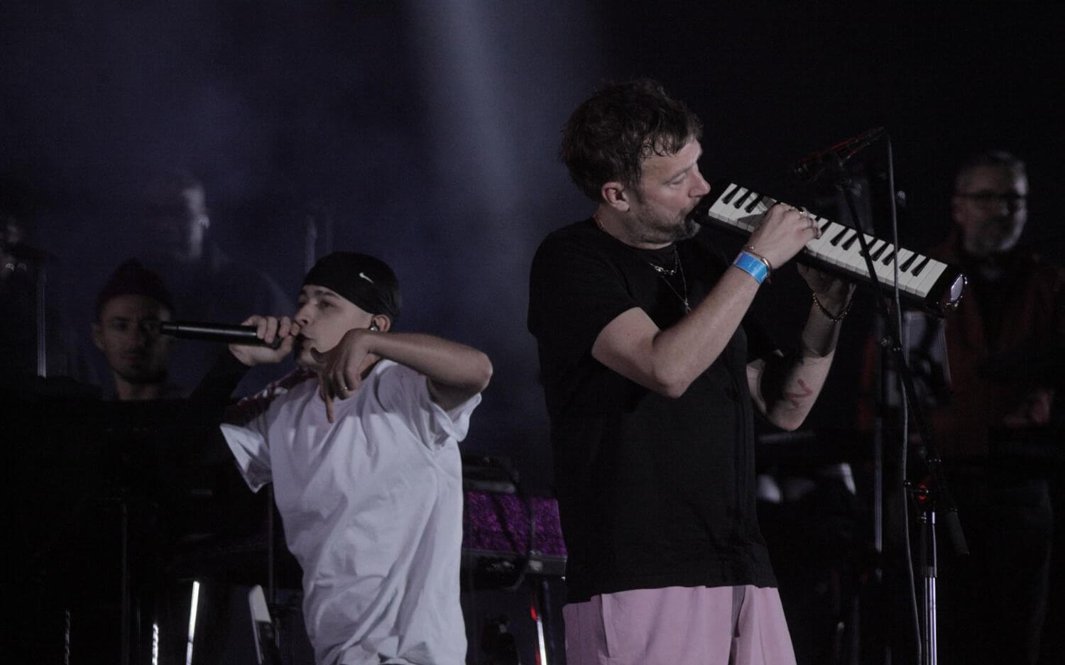 Gorillaz cerró su presentación en el Quilmes Rock con el rapero argentino Trueno como invitado