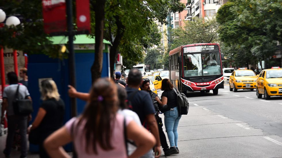 La UTA anunció principio de acuerdo y se levantaría el paro de colectivos