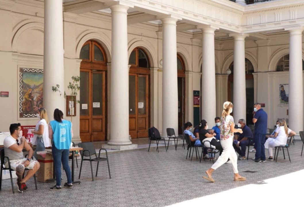 Nueva jornada de vacunación por parte de la UNLP