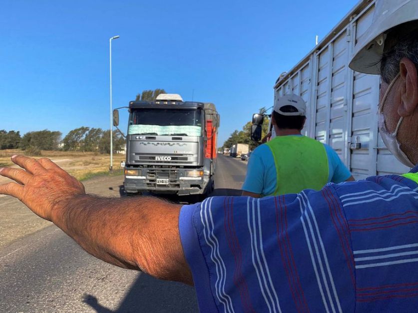 El Gobierno afirmó que los problemas con el combustible suceden "en la mayoría de los países"