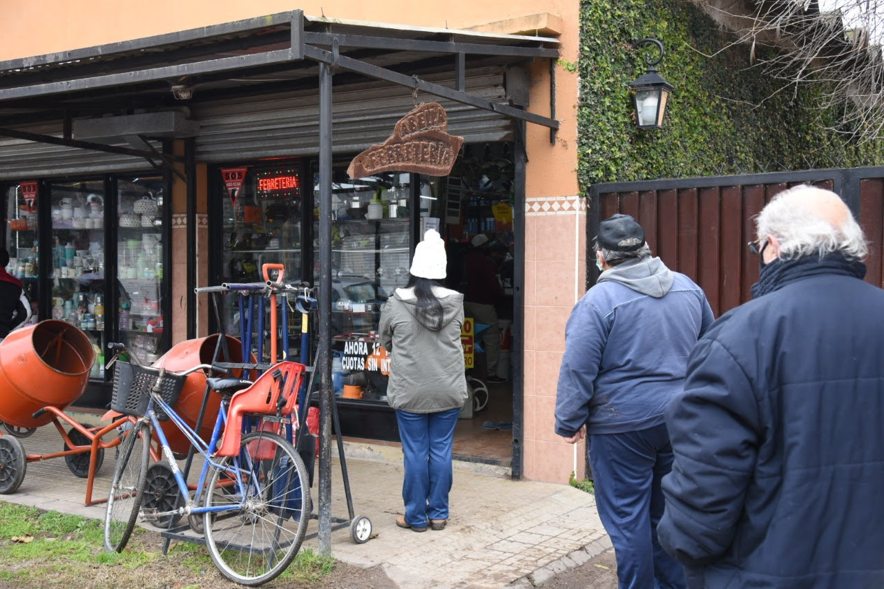 Habilitaciones exprés: en sólo dos días, 50 nuevos comercios ya abrieron sus puertas