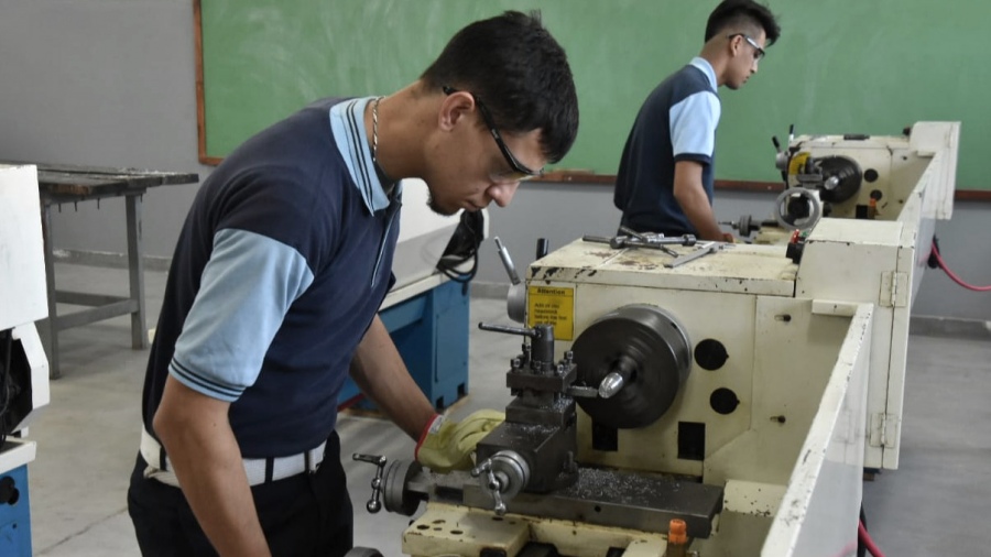 Creció la cantidad de escuelas secundarias técnicas en todo el país