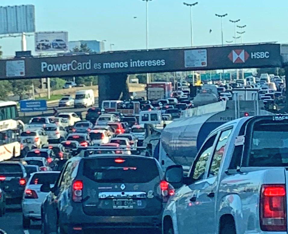 Demoras en el tránsito en los accesos a Buenos Aires y en General Paz