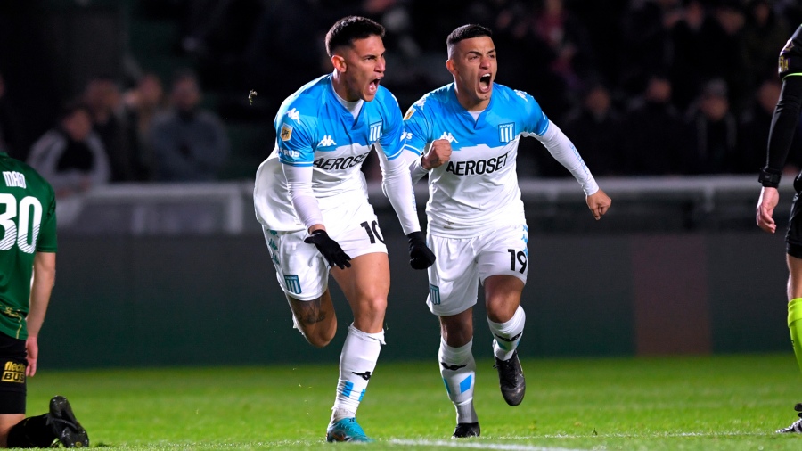 Racing derrotó a Banfield y se prendió a la pelea por la cima