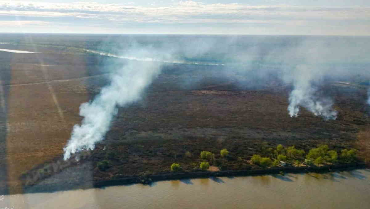 Rige un alerta por tormentas en las zonas afectadas por los incendios en el Delta