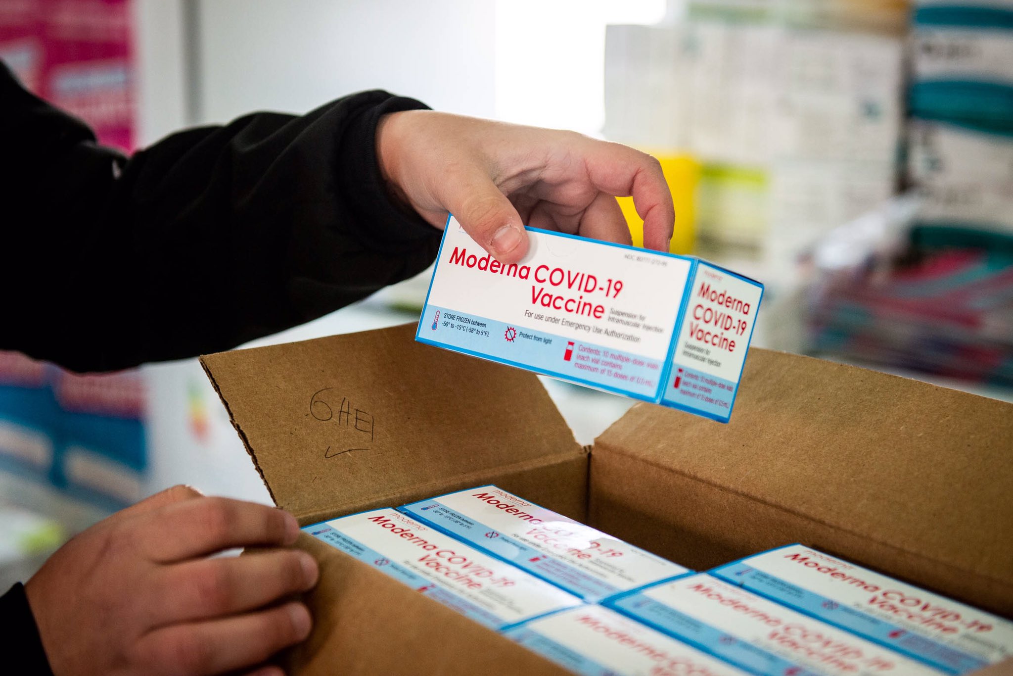 Comenzó la distribución de vacunas pediátricas de Moderna