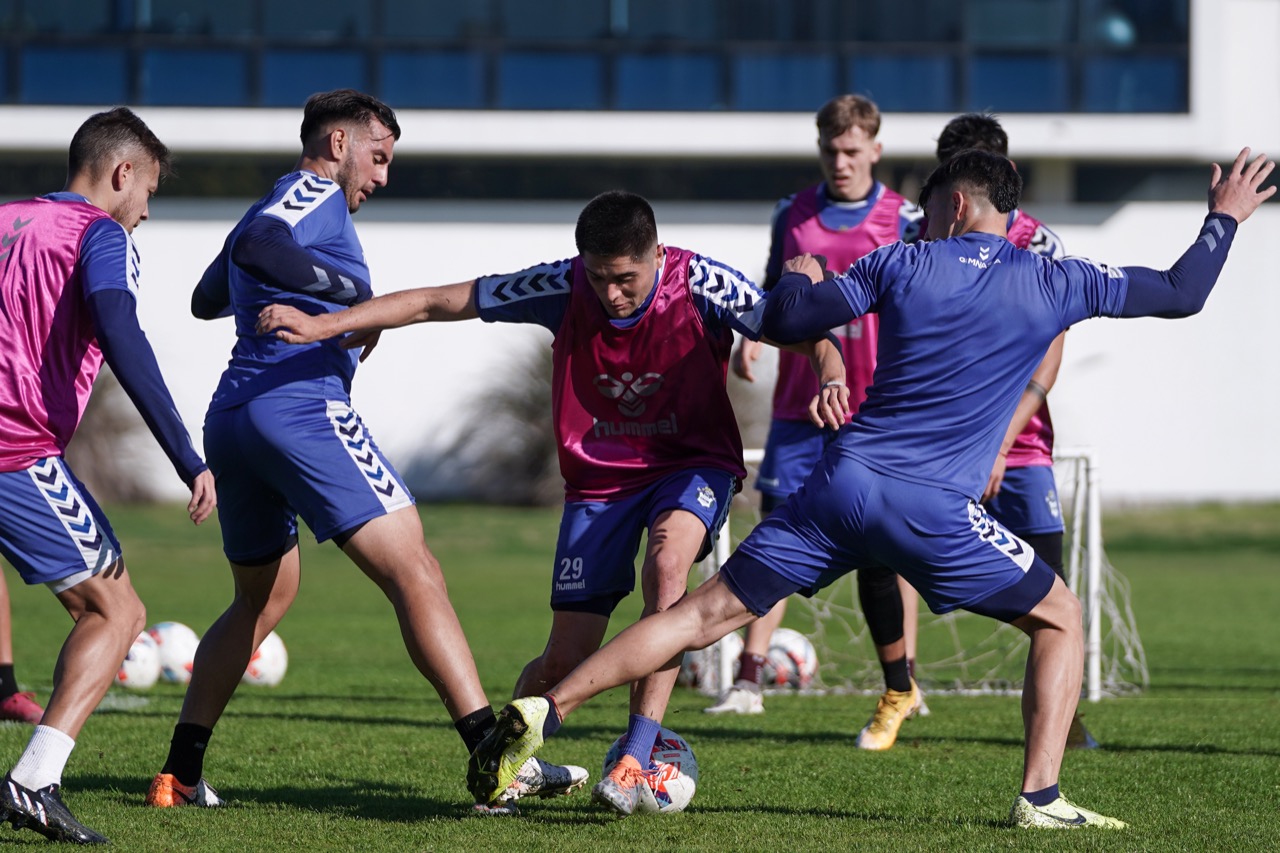 Con sólo una duda, Gimnasia viaja a Chaco para el partido por Copa Argentina