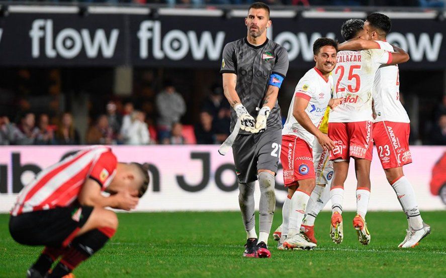 El Pincha no tuvo una buena noche y cayó ante Argentinos Juniors