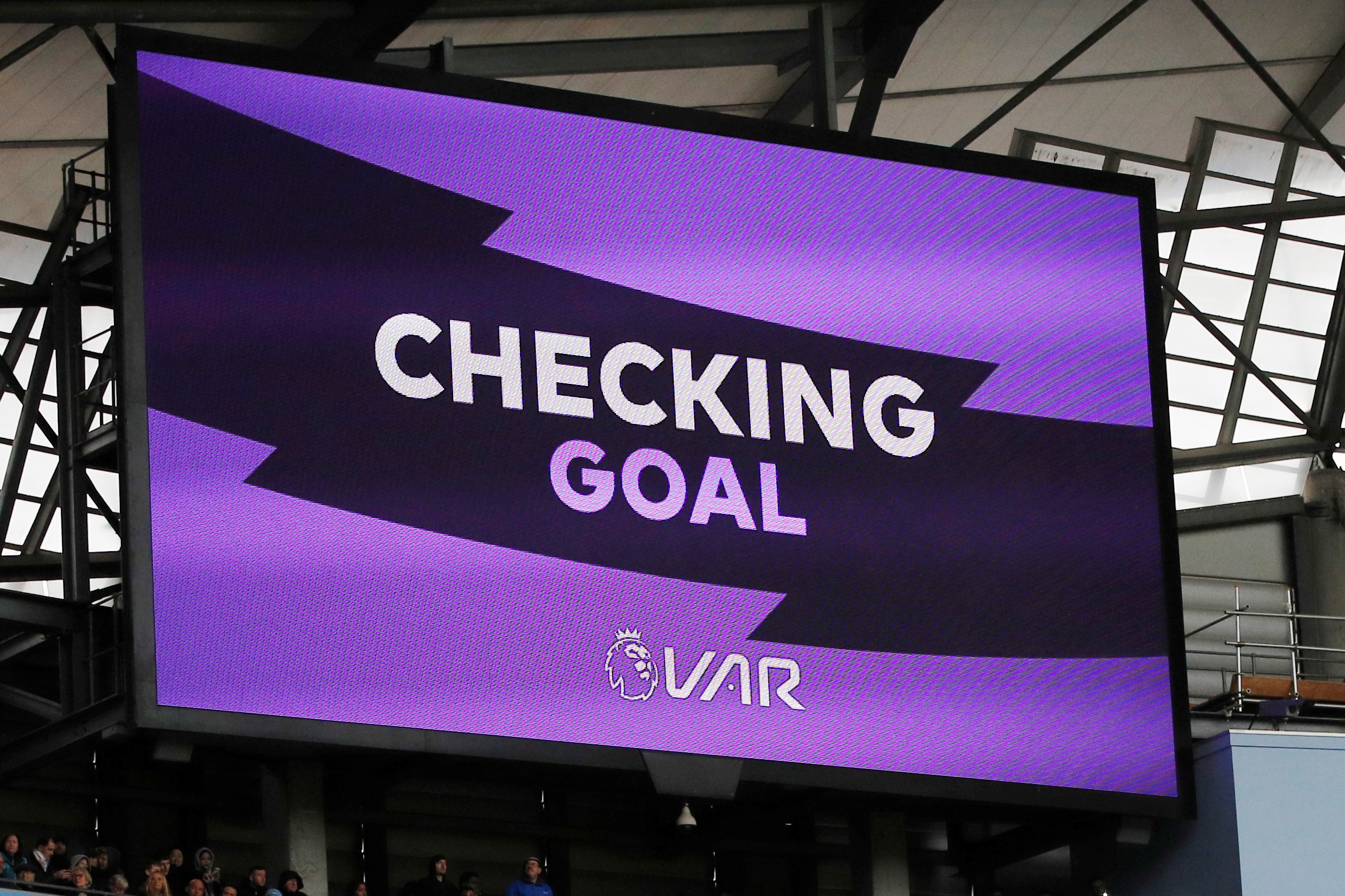 La Premier League solicitó que las conversaciones del VAR sean públicas