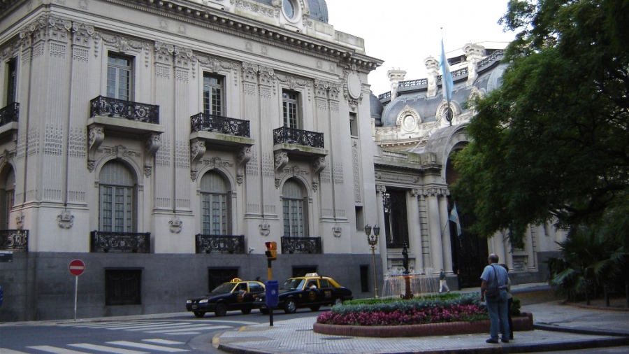 Argentina repudia la presencia de un stand británico de Malvinas en una feria en Montevideo
