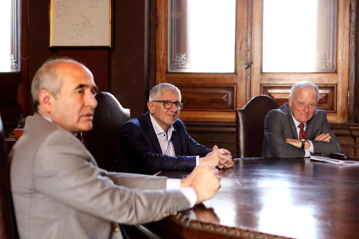 Autoridades de la UNLP se reunieron con el polo que nuclea a la industria de software y servicios informáticos