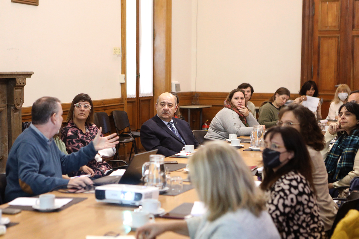 Cuáles son las propuestas y avances del Programa de Rendimiento Académico y Egreso