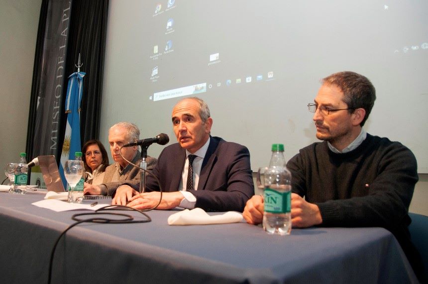 López Armengol encabezó un encuentro para promover la creación de empresas de base tecnológica en la UNLP