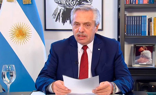 "La paz social ha sido alterada", dijo el Presidente y dispuso feriado nacional para este viernes