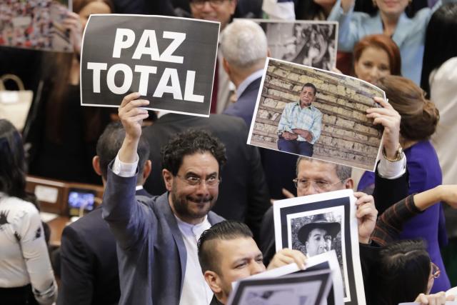 Con algunos cambios, el Senado de Colombia aprueba ley de Paz Total