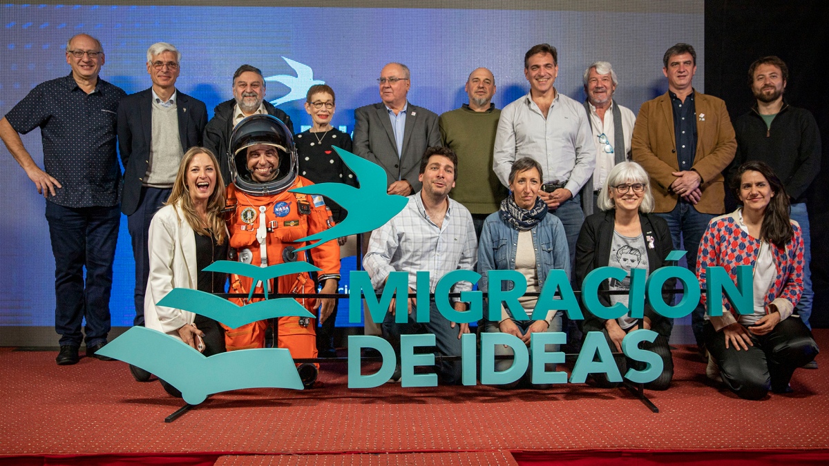 Especialistas destacaron el enorme potencial de la Argentina en materia satelital y espacial