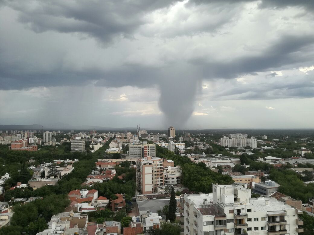 Un tornado provocó destrozos en Malargüe, Mendoza