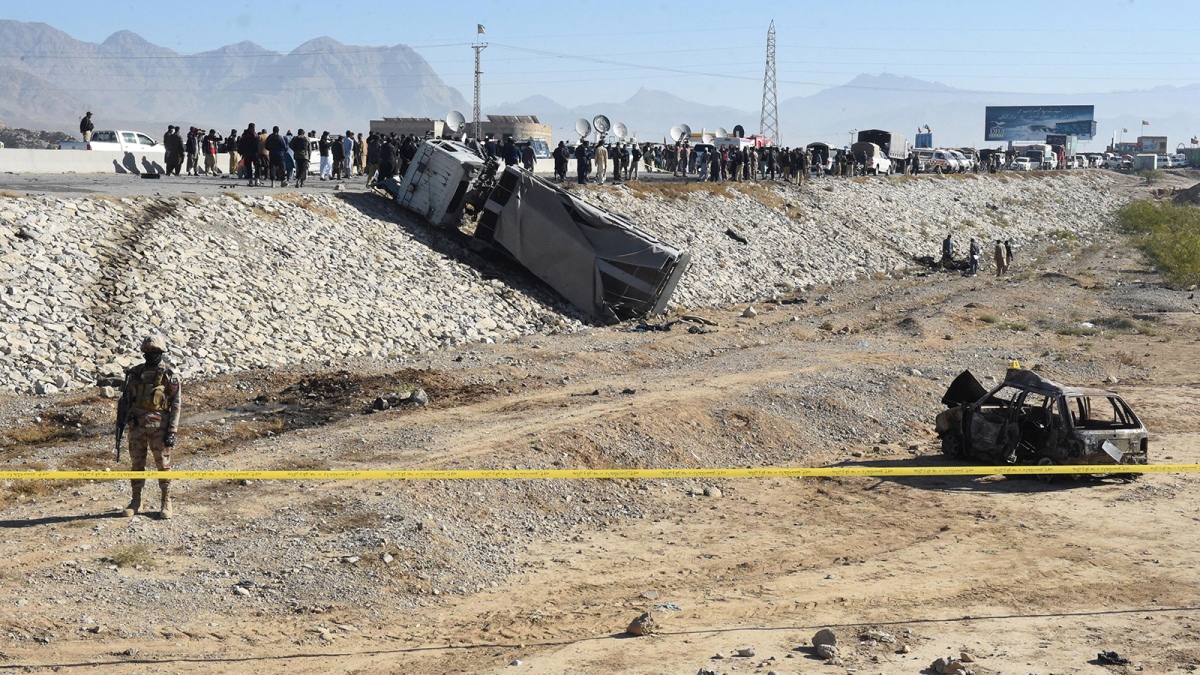 Cuatro muertos y 23 heridos en un atentado suicida en Pakistán