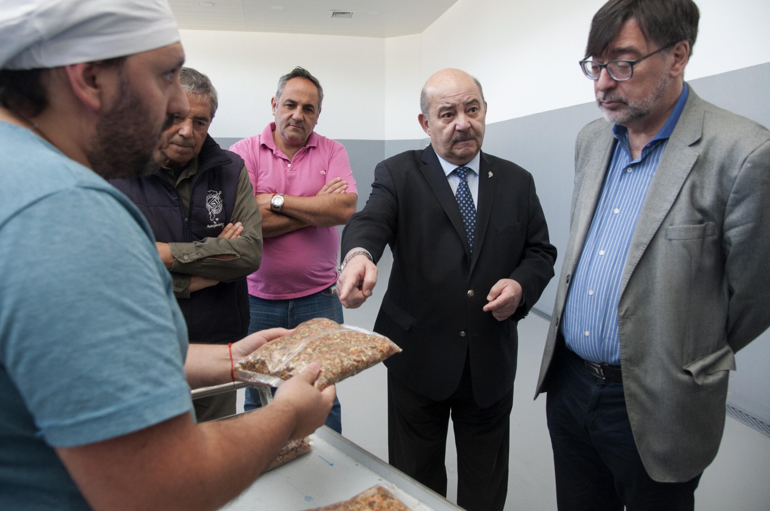 La UNLP avanzó con la implementación de su fábrica de alimentos en otras universidades