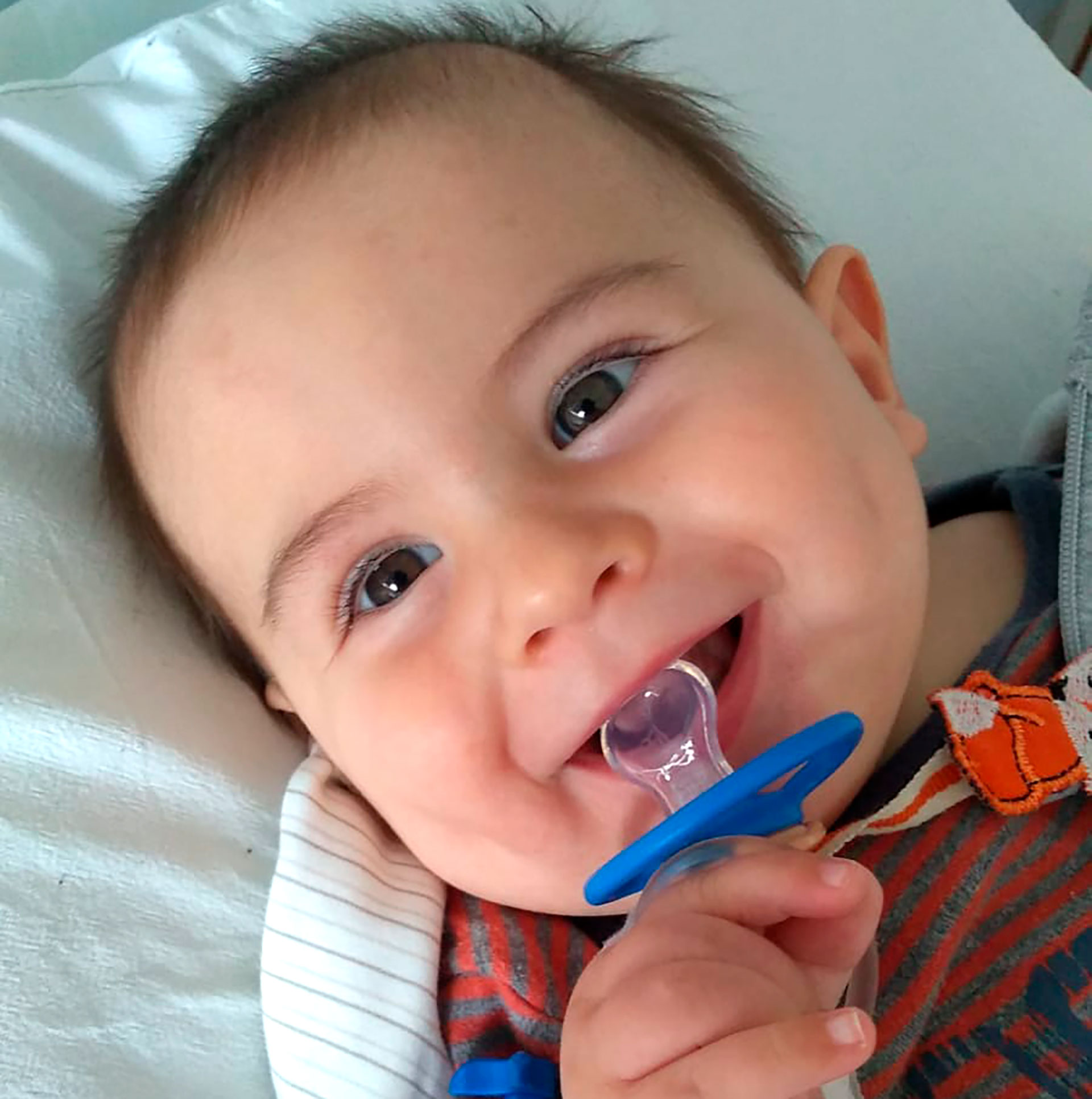 Se hizo justicia: Bauti, el bebé platense con patología neuromuscular, podrá acceder al remedio