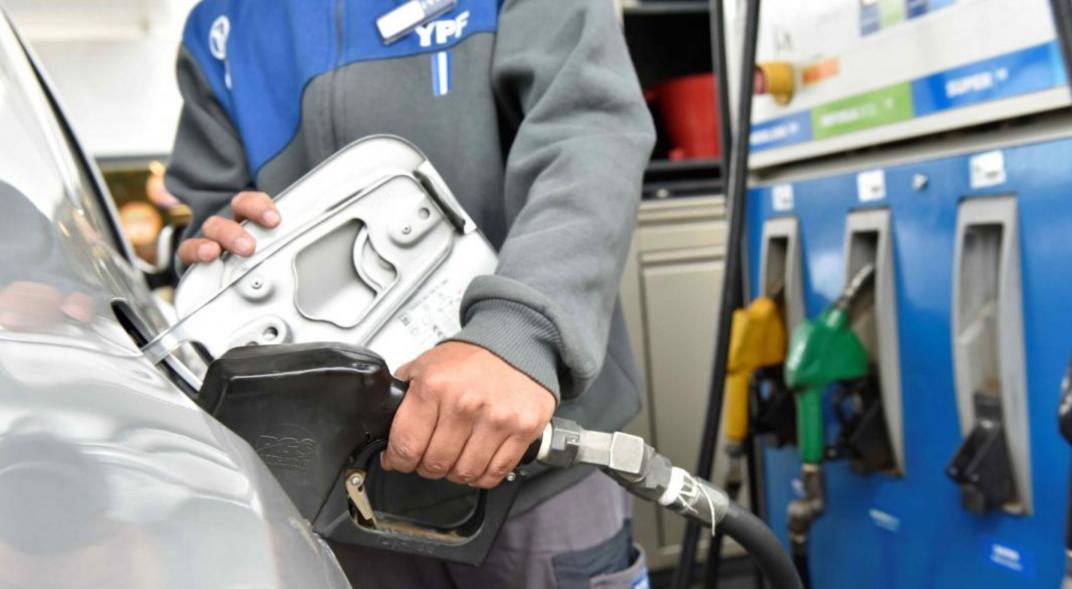El Gobierno analiza aplicar Precios Justos para combustibles