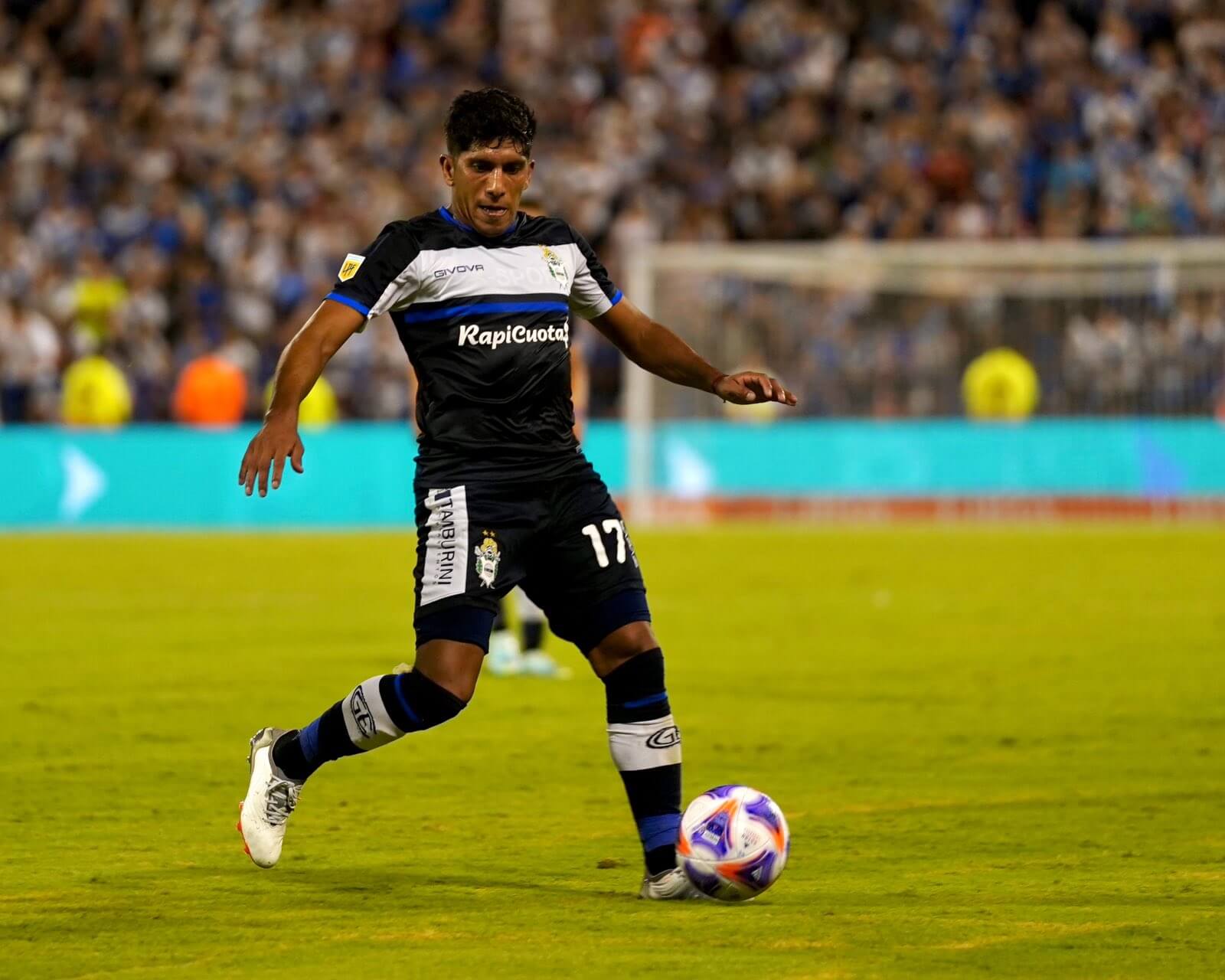 Gimnasia cayó 3 a 1 ante Vélez en el debut en la Liga Profesional