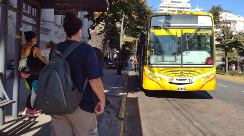 Comenzó a regir el nuevo aumento de transporte: cuánto cuestan los boletos