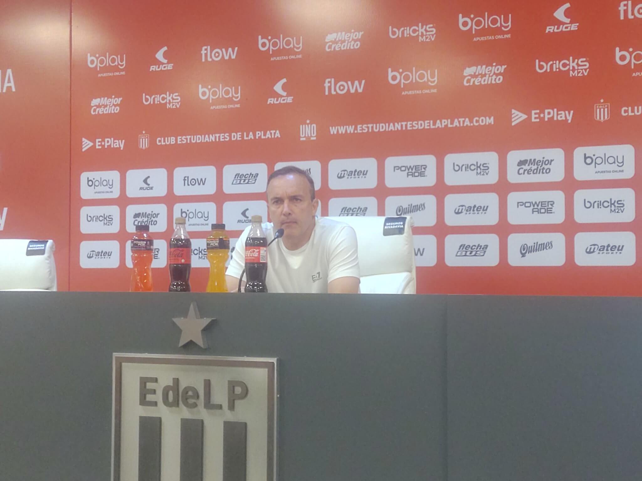 Balbo tras la derrota ante Lanús: "Estamos en deuda con la gente"
