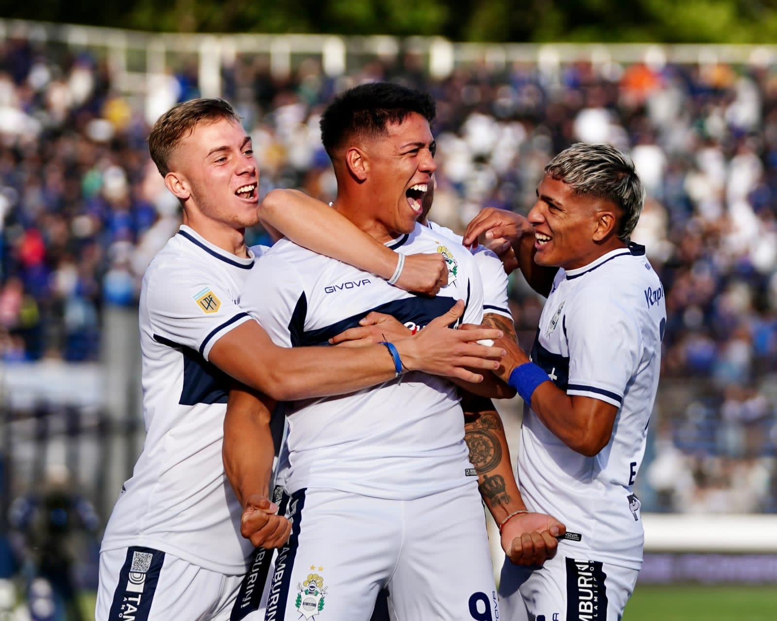 Gimnasia obtuvo su primera victoria con una imagen muy positiva