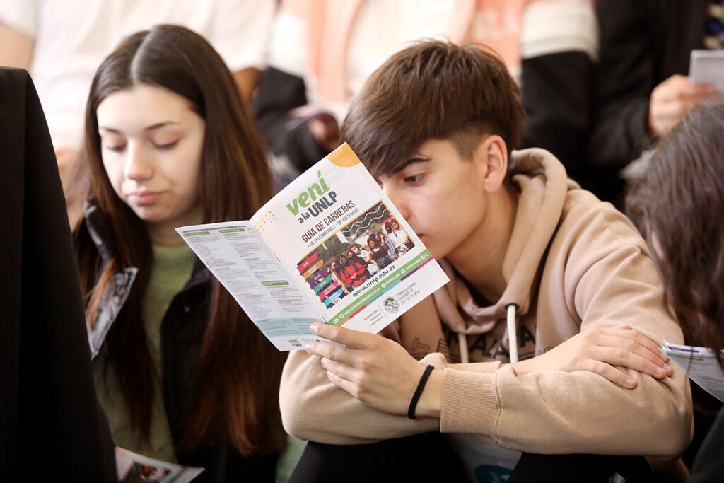 La UNLP recorrerá escuelas para dar a conocer la oferta académica