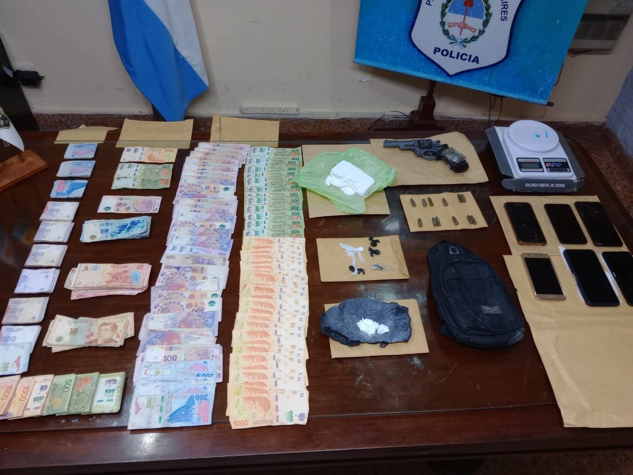Lanús: detuvieron a un hombre en un operativo anti-drogas