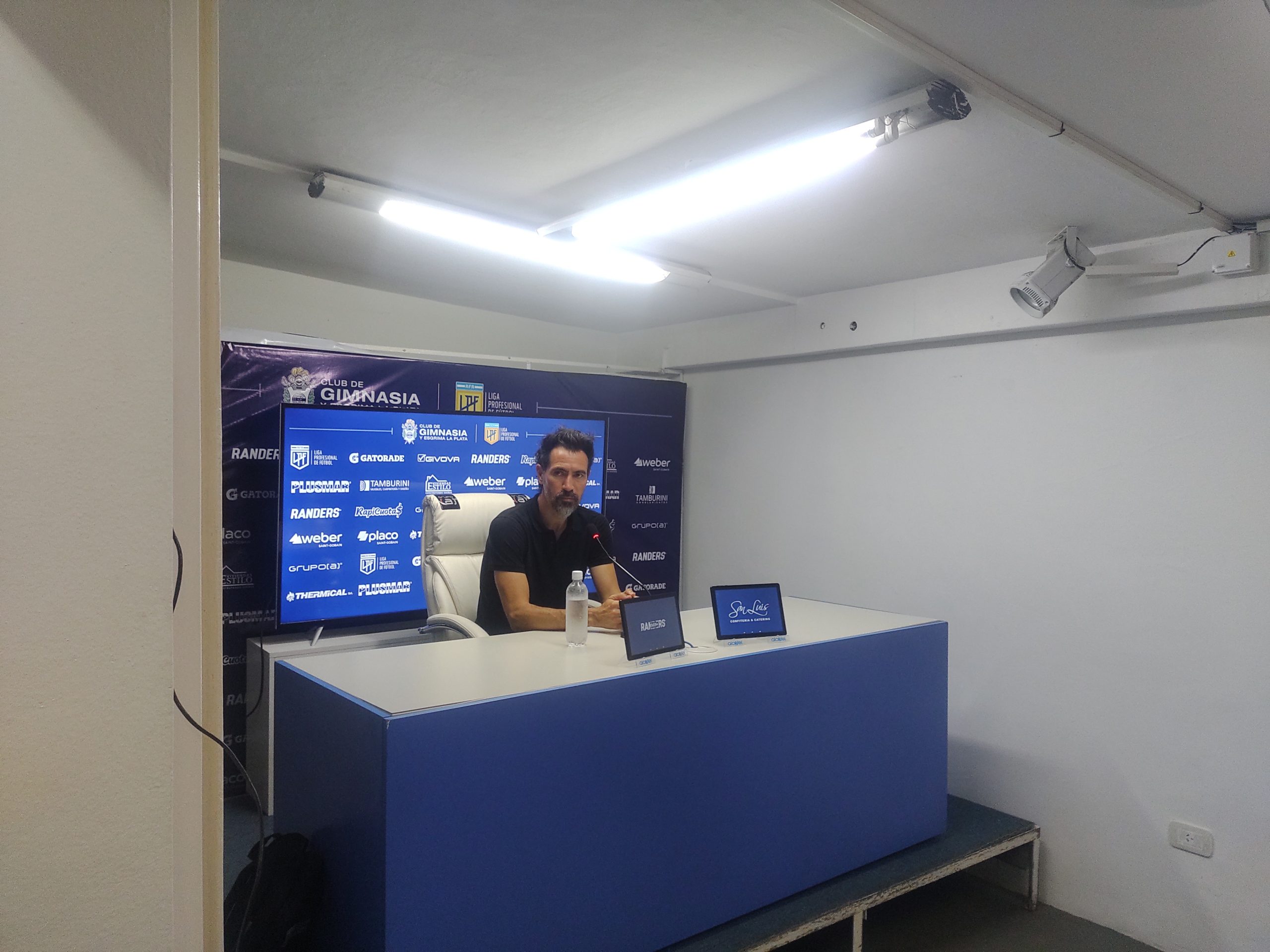 Domínguez tras la derrota en el clásico: "Tenemos que trabajar en todos los aspectos"