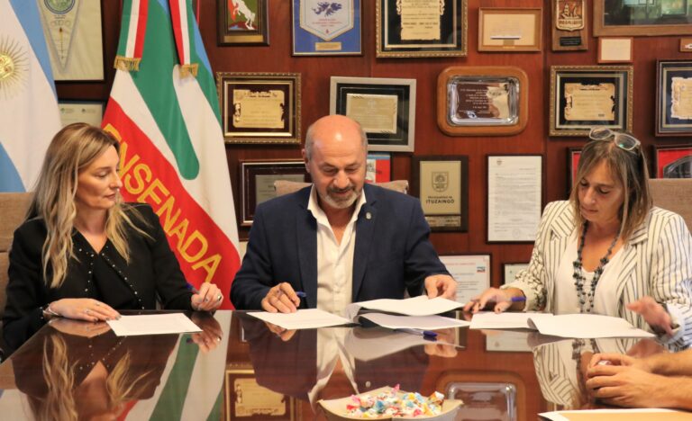 La UNLP participará del proceso de informatización de la Biblioteca Municipal de Ensenada