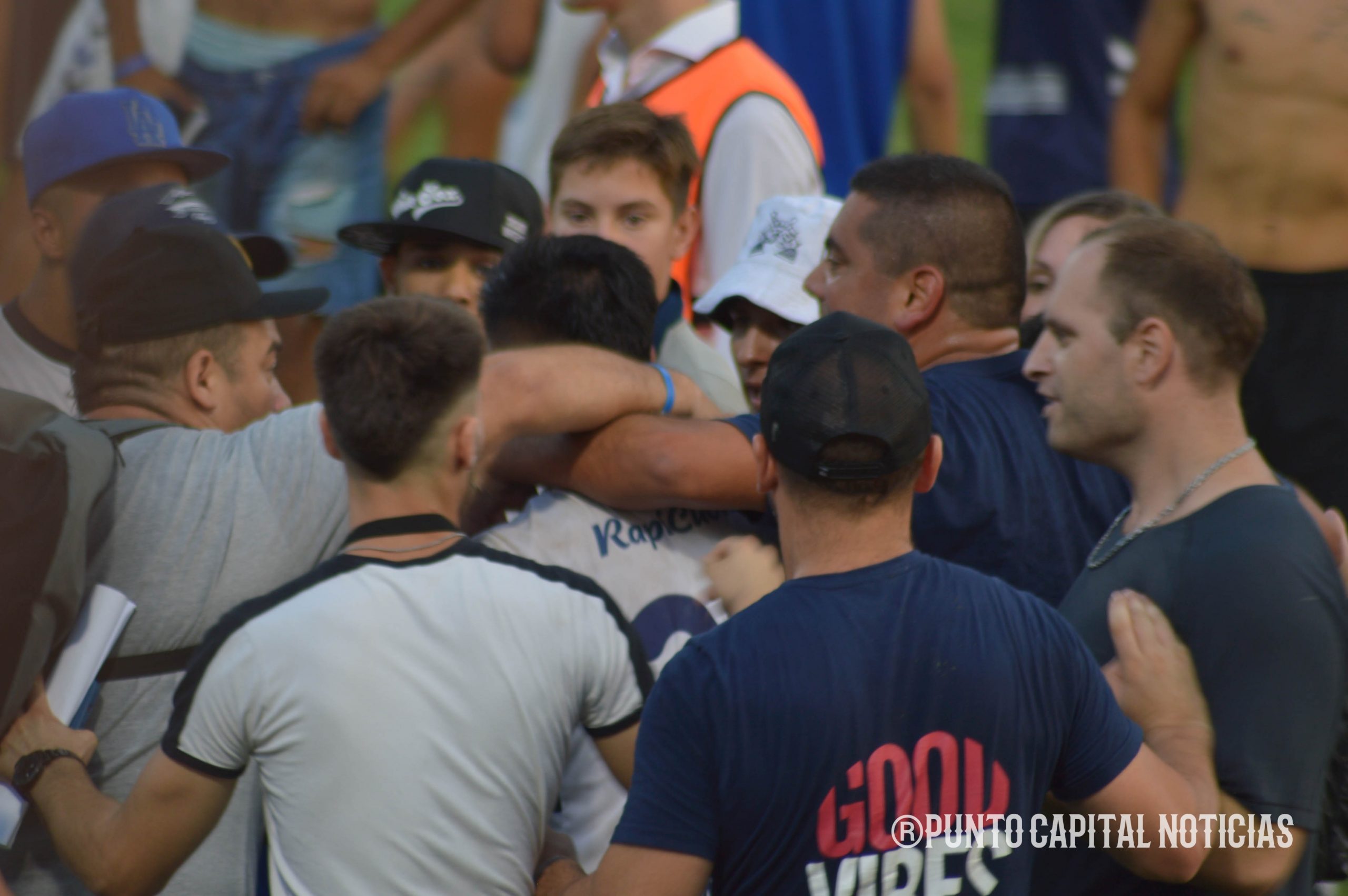 Delirio Tripero: las postales de los festejos de Gimnasia tras ganar el clásico