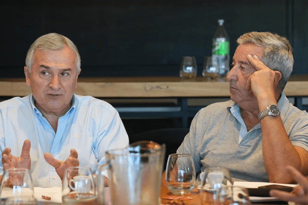 Gerardo Morales se reunió con Cobos y dirigentes de la UCR mendocina