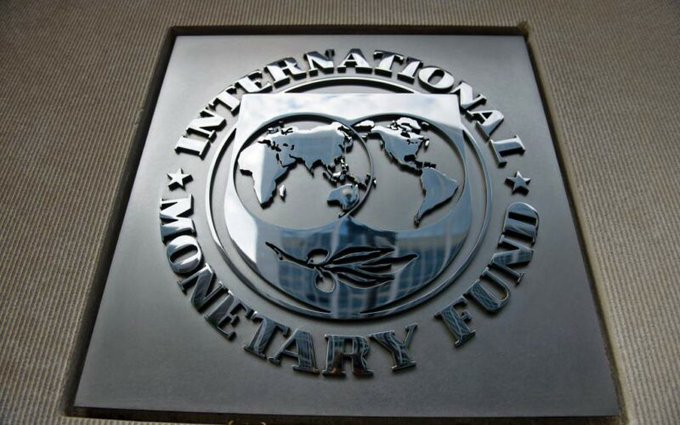 Rediscusión con el FMI: funcionarios del Ministerio de Economía viajan a Washington