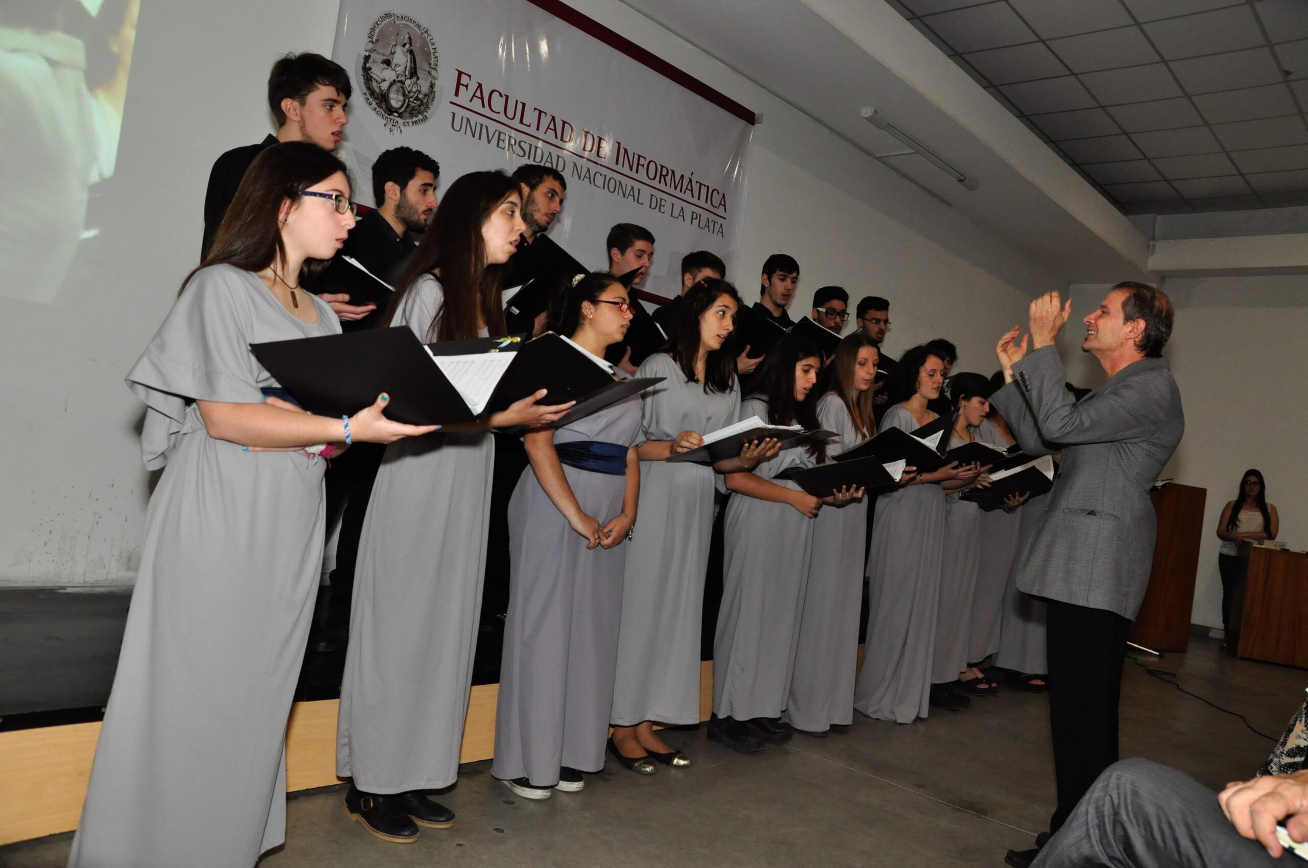 La UNLP abrió la convocatoria al Coro de Cámara